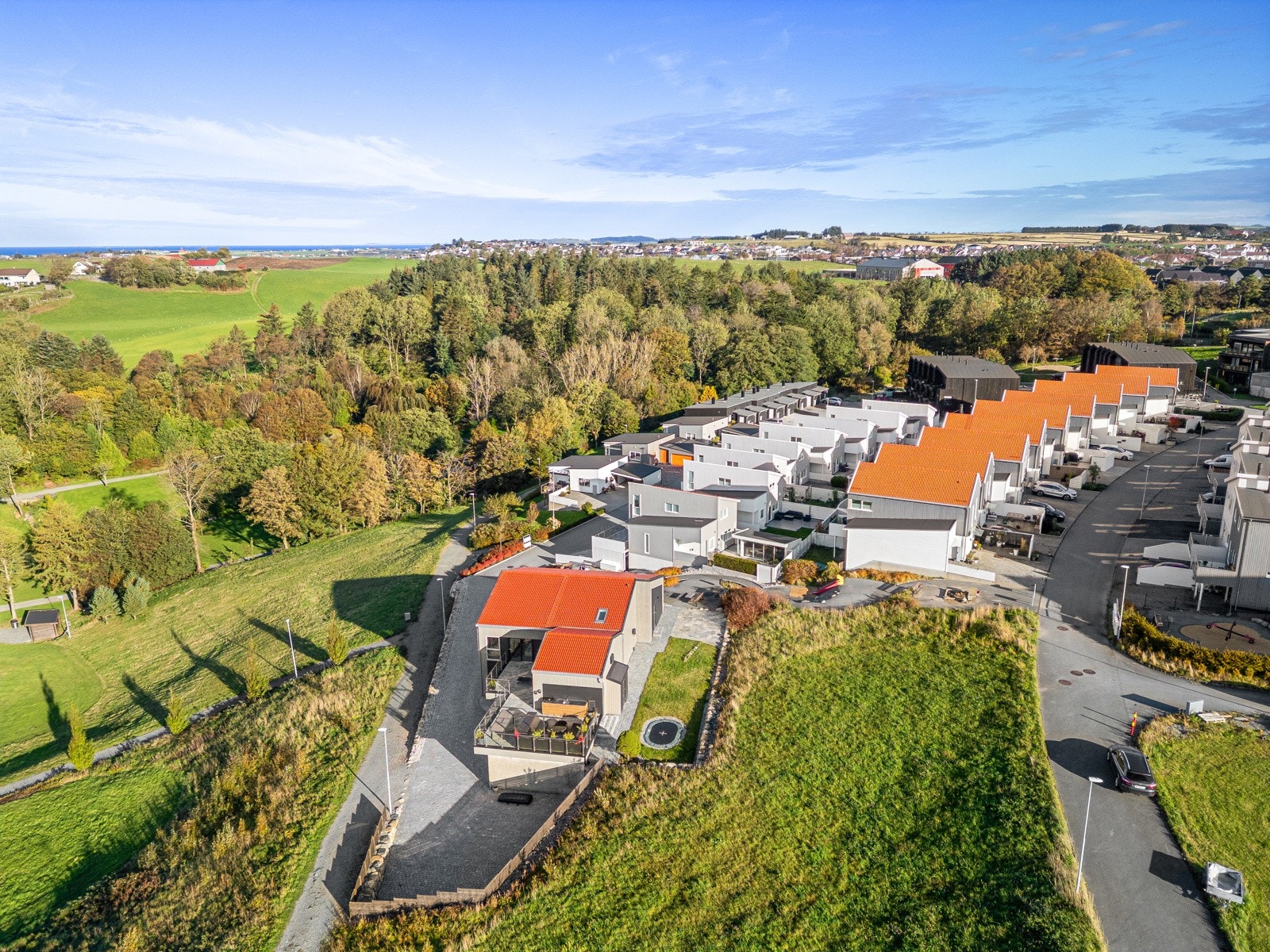 Tomten er på ca. 457 kvm. Galleribilde