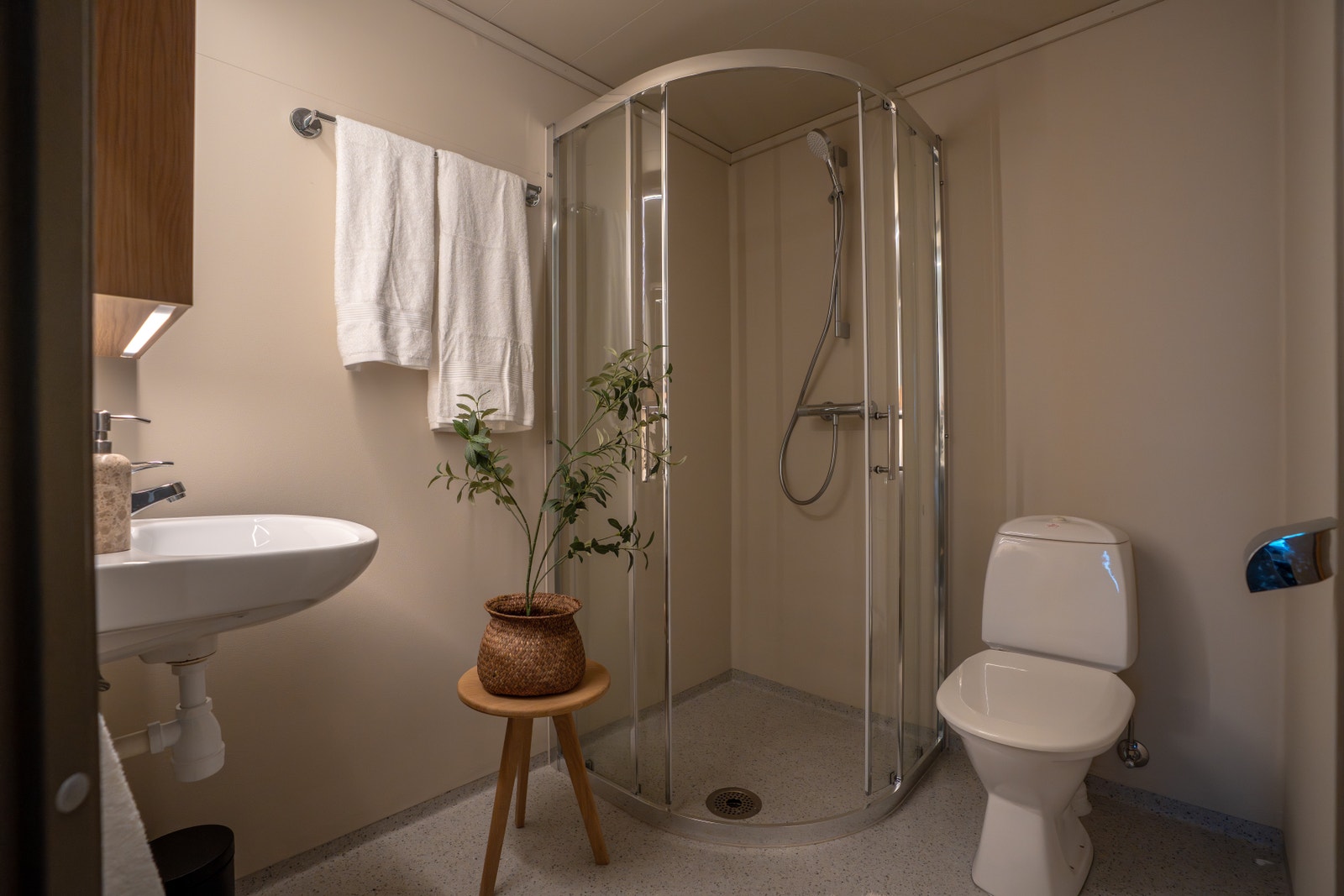 Nyoppusset privat bad Galleribilde