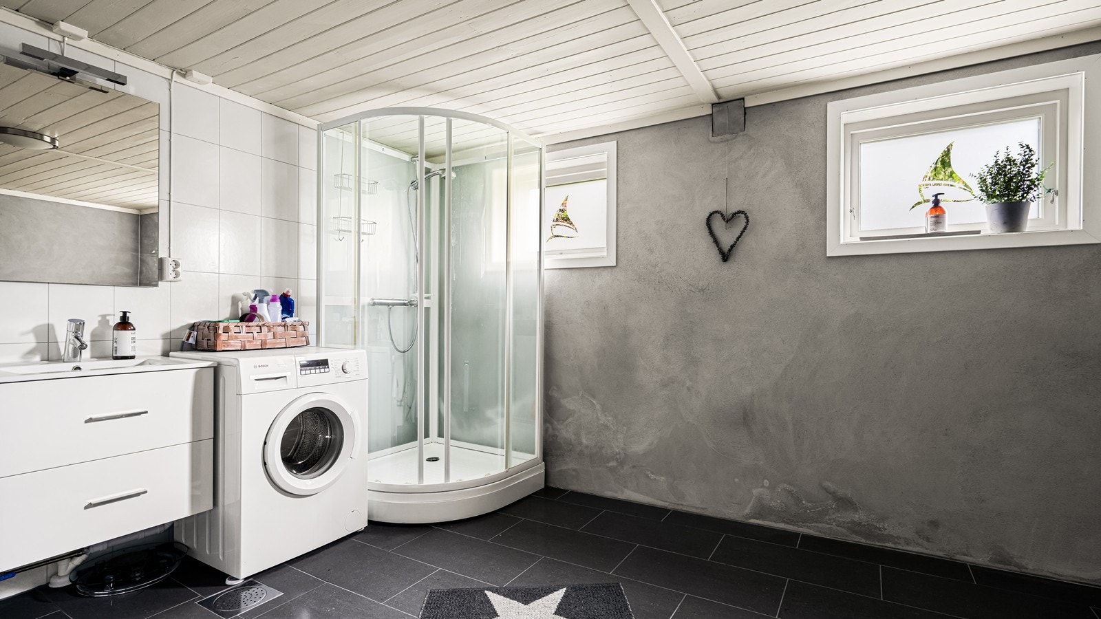 Bad/vaskerom i u.etg. Galleribilde