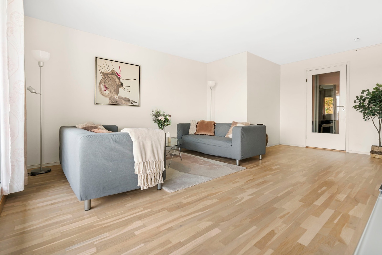 Leiligheten har en effektiv planløsning og gode muligheter for møblering og endringer Galleribilde