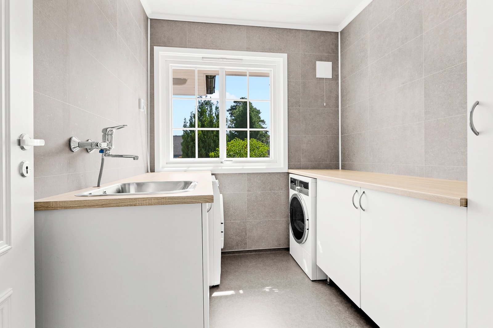 Vaskerom Galleribilde