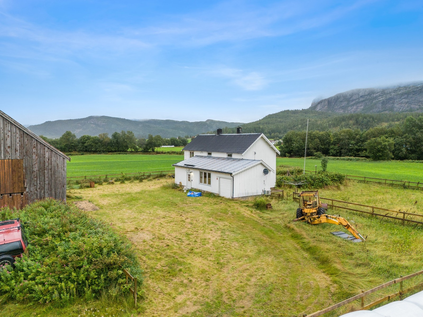 Innbo og utstyr på eiendommen medfølger Galleribilde