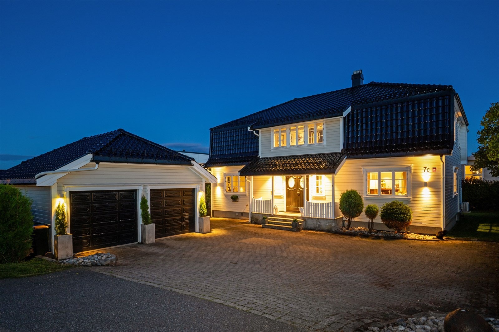 Velkommen til Østersveien 7C, presentert av Maiken B. Paulsen og Henning Grødem v/ EiendomsMegler 1! Galleribilde