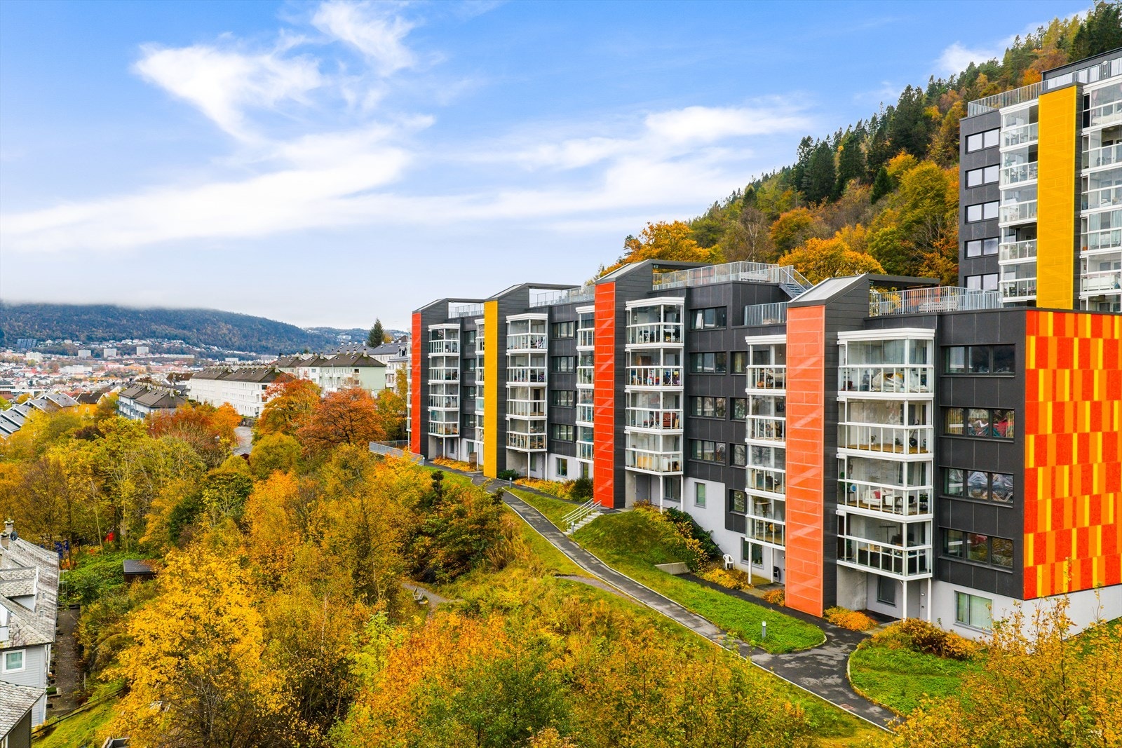 Fasaden ble rehabilitert i 2021 i regi av borettslaget. Galleribilde