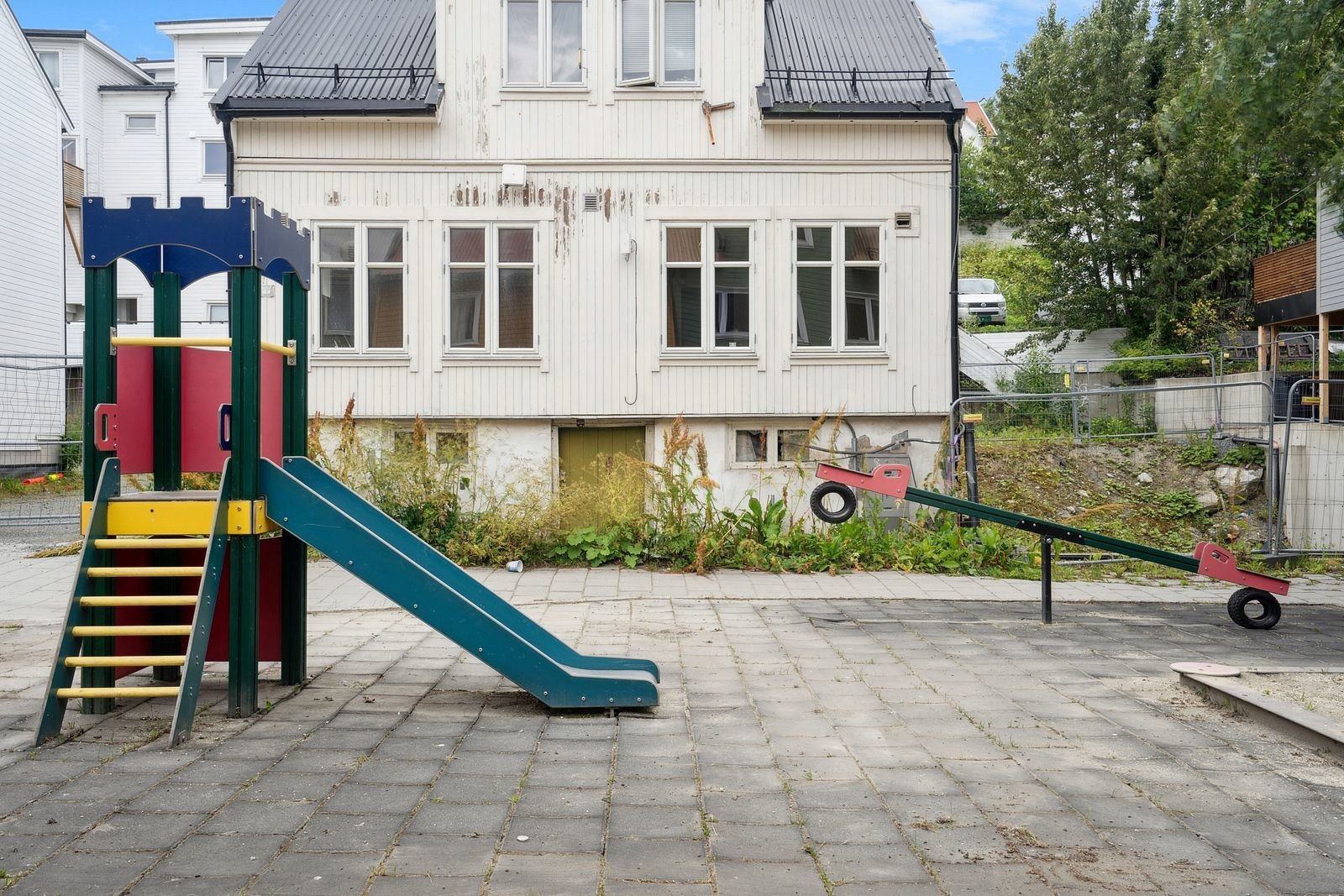 Sentral beliggenhet i Tromsø sentrum med umiddelbar nærhet til det meste byen har å by på!