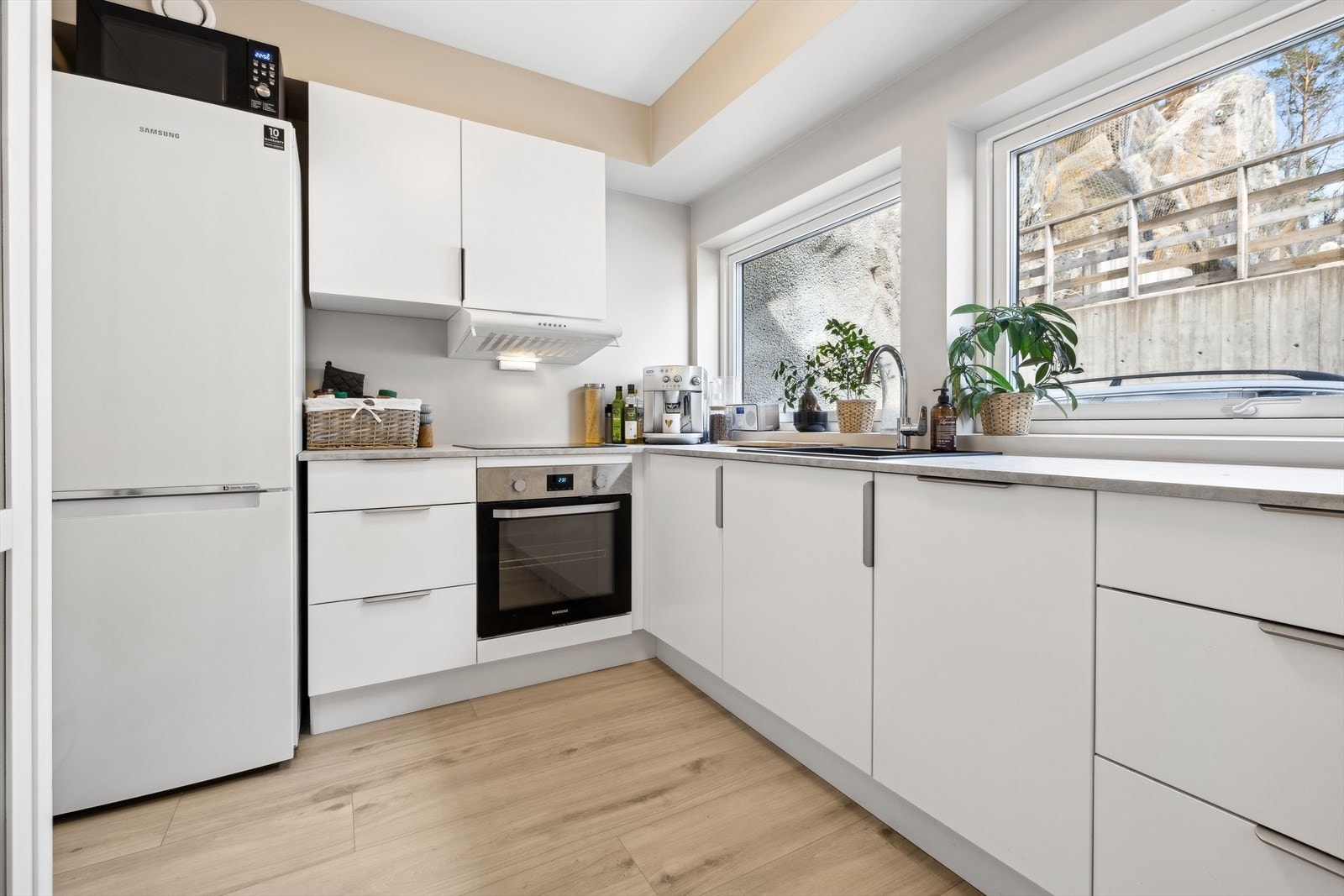 Hybeldel - kjøkken fra Strai. Galleribilde