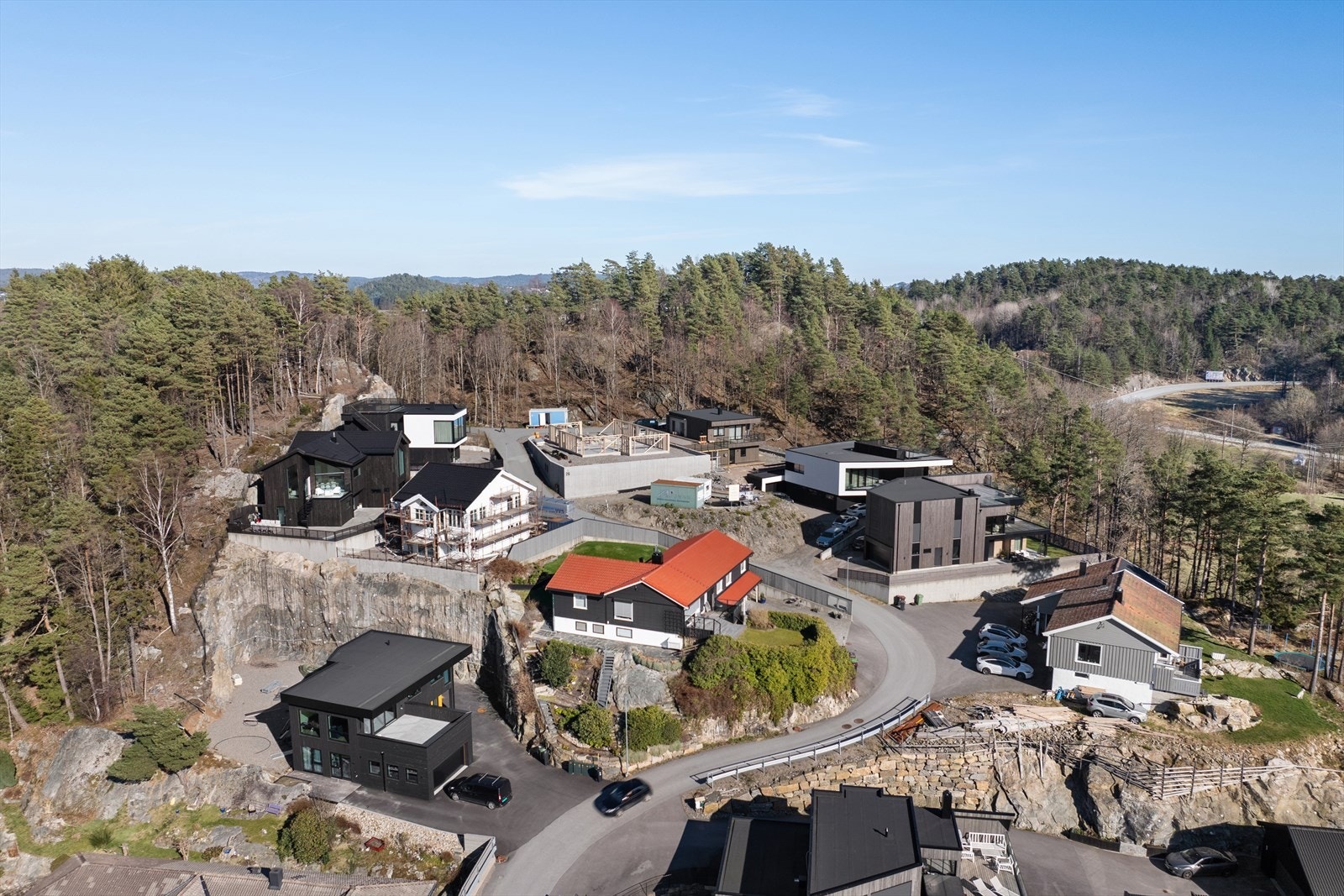 Drone - Fin beliggenhet på toppen av Åsafjellet. Galleribilde