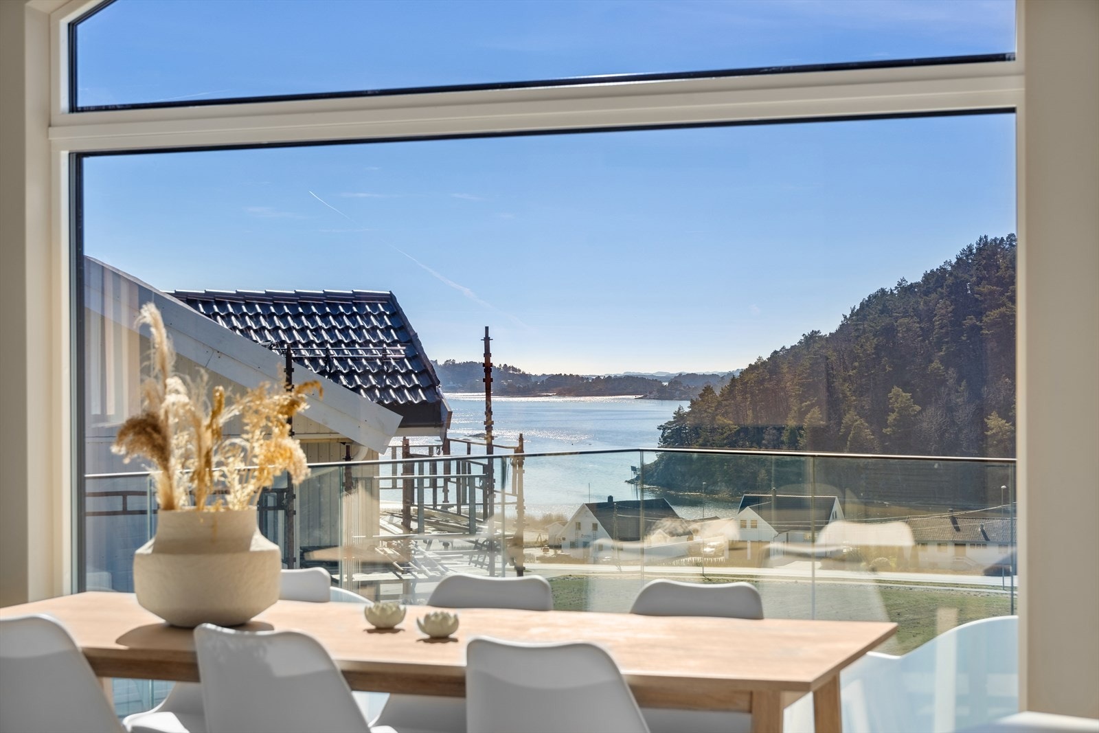 Dette vinduet har utvendig solskjerming. Galleribilde