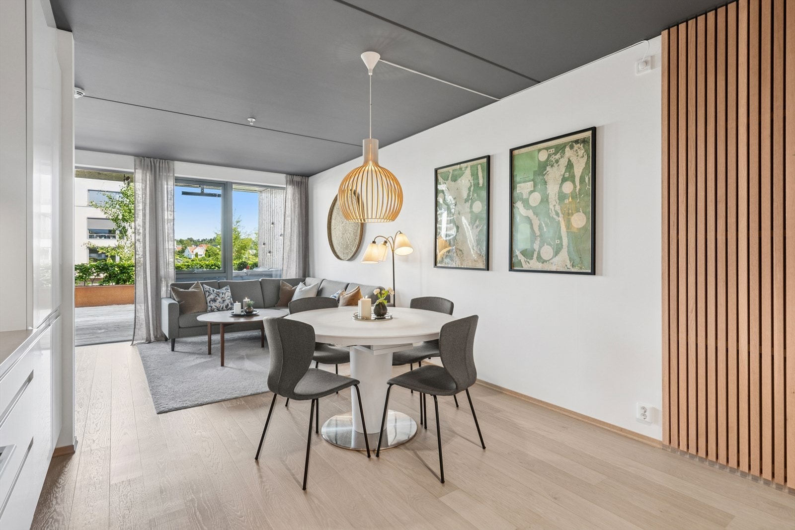 Dette er en moderne og lekker selveierleilighet fra 2021. Galleribilde