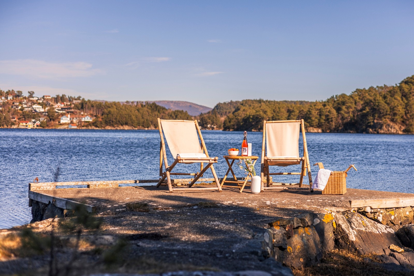 - Perfekt plassering langs sjøkanten - Galleribilde