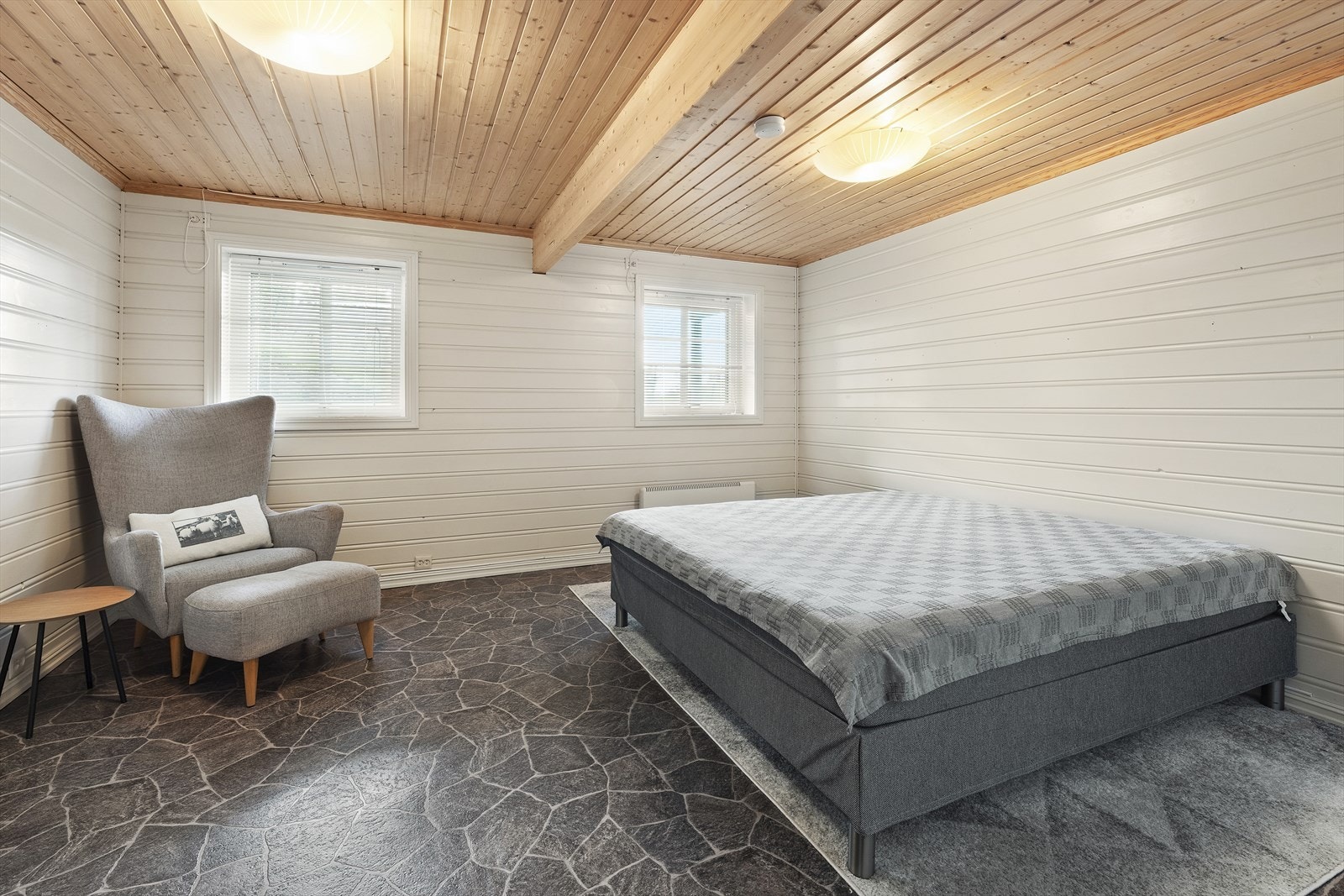 Soverom 3 (og 4)- tidligere to soverom gjort om til et stort Galleribilde