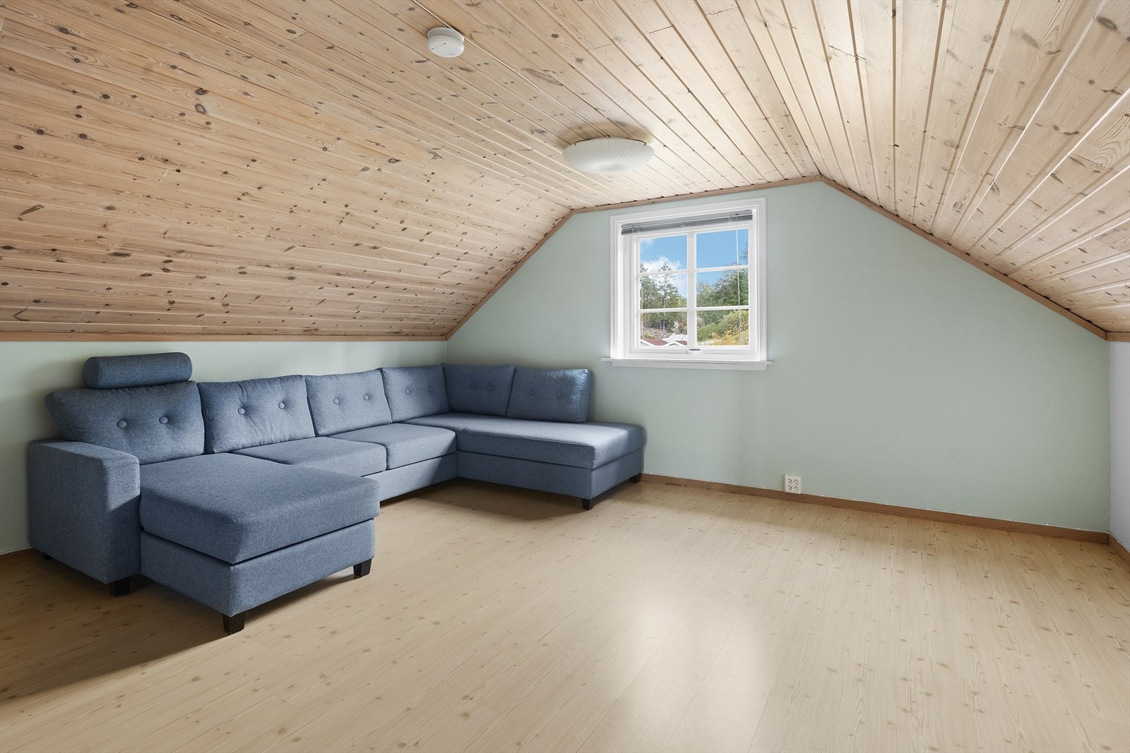 Loftstue brukt som soverom 4 Galleribilde