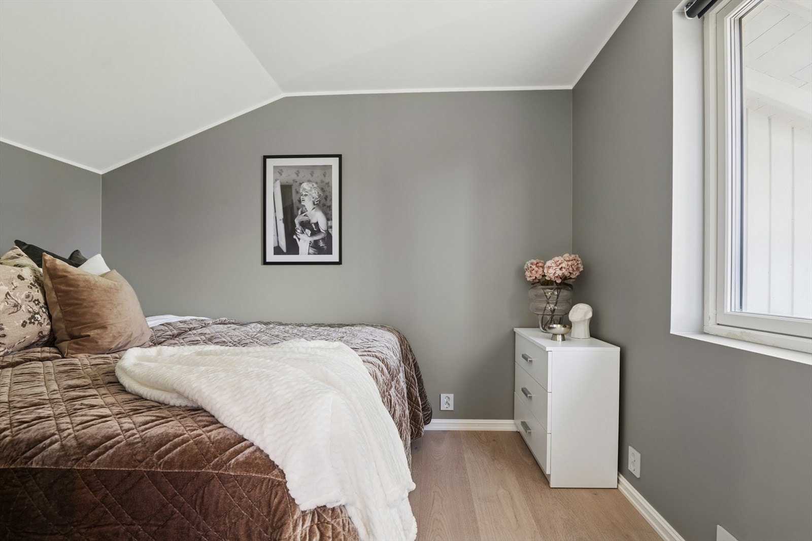 Boligen har tre gode soverom. Galleribilde