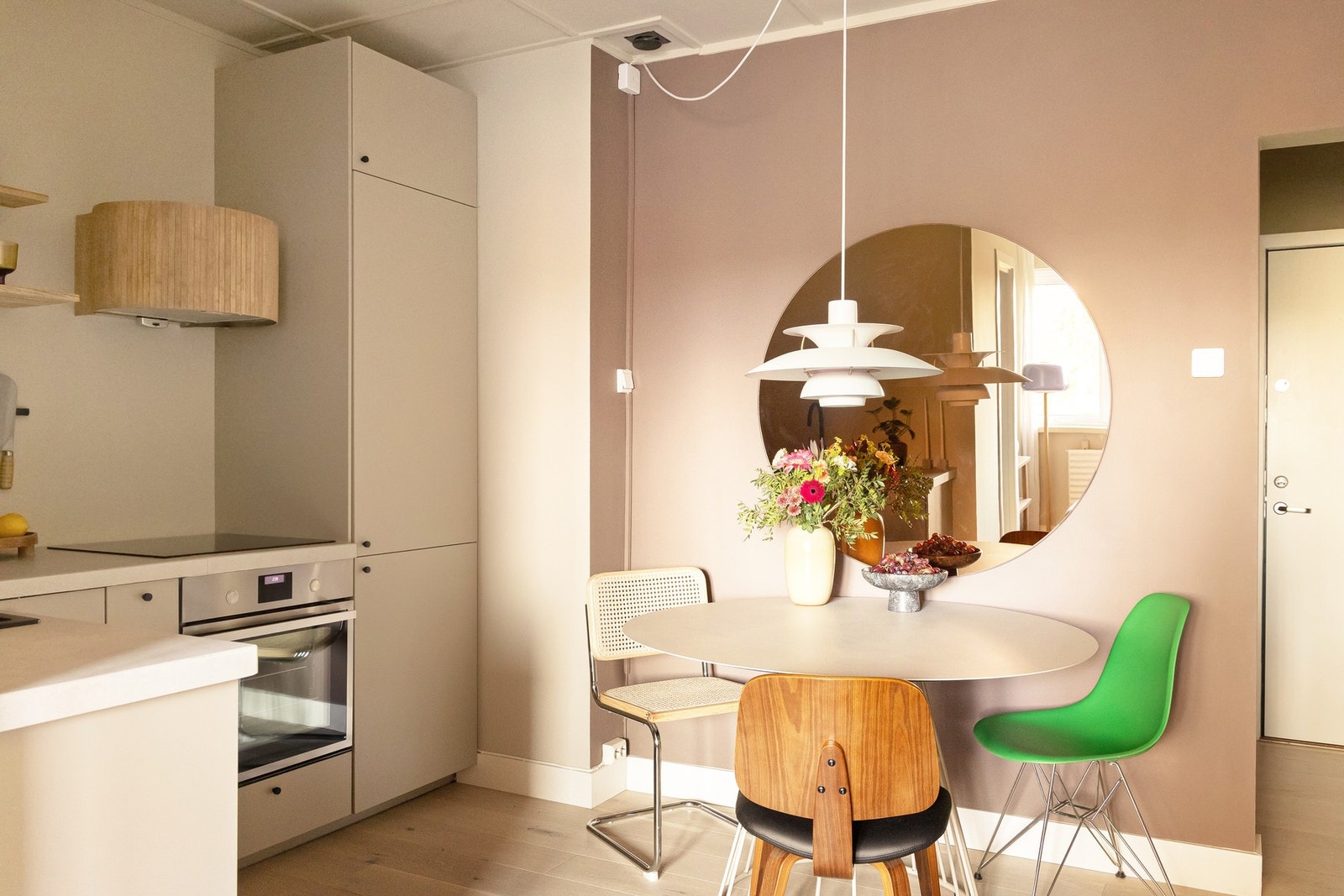 Hvitevarene følger for øvrig med i salget. Galleribilde