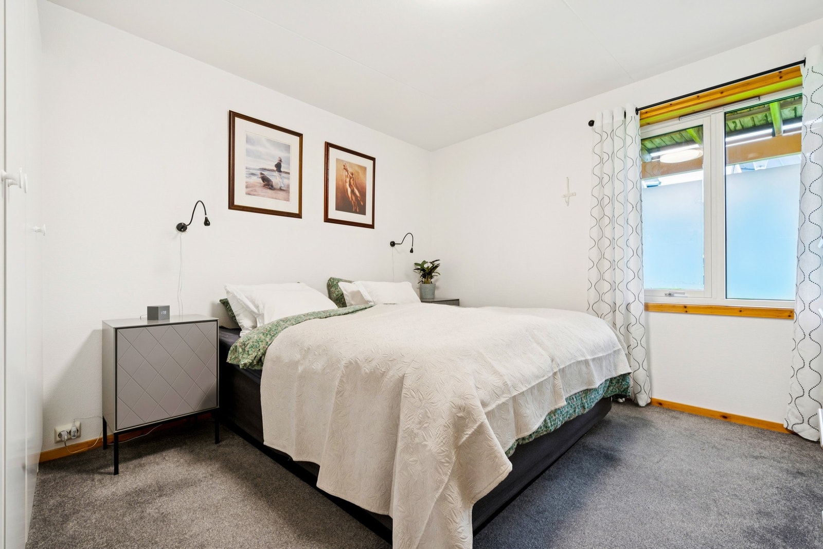 Leiligheten har 3 godkjente soverom, hvorav dette er det største Galleribilde