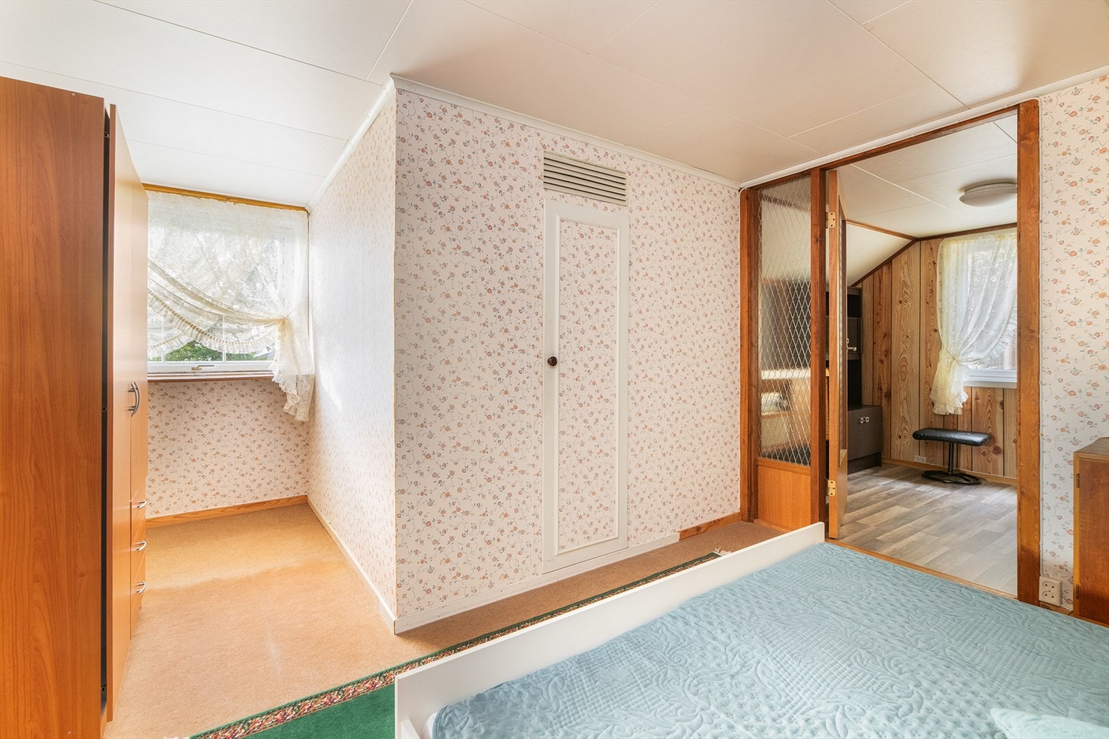 Kott med lagringsplass. Galleribilde