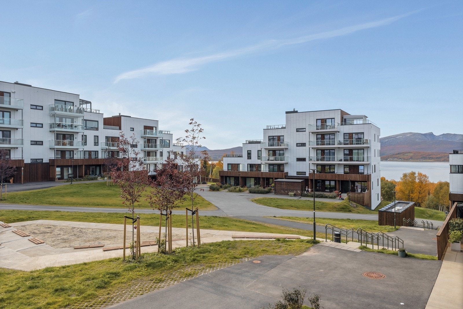 Utsikt fra vinterhage / balkong i 2. etasje Galleribilde