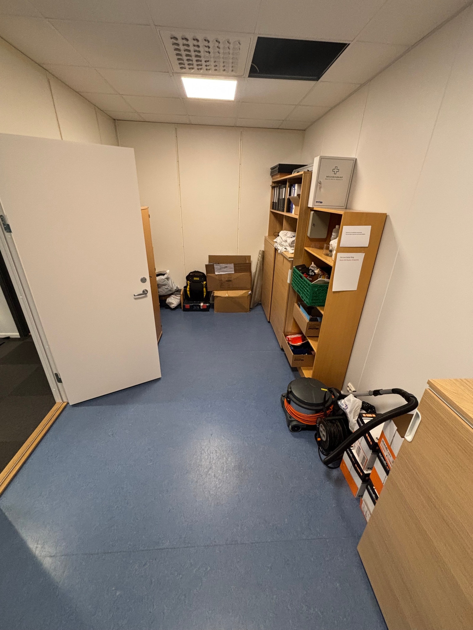 Lager i Kontorarealet Galleribilde