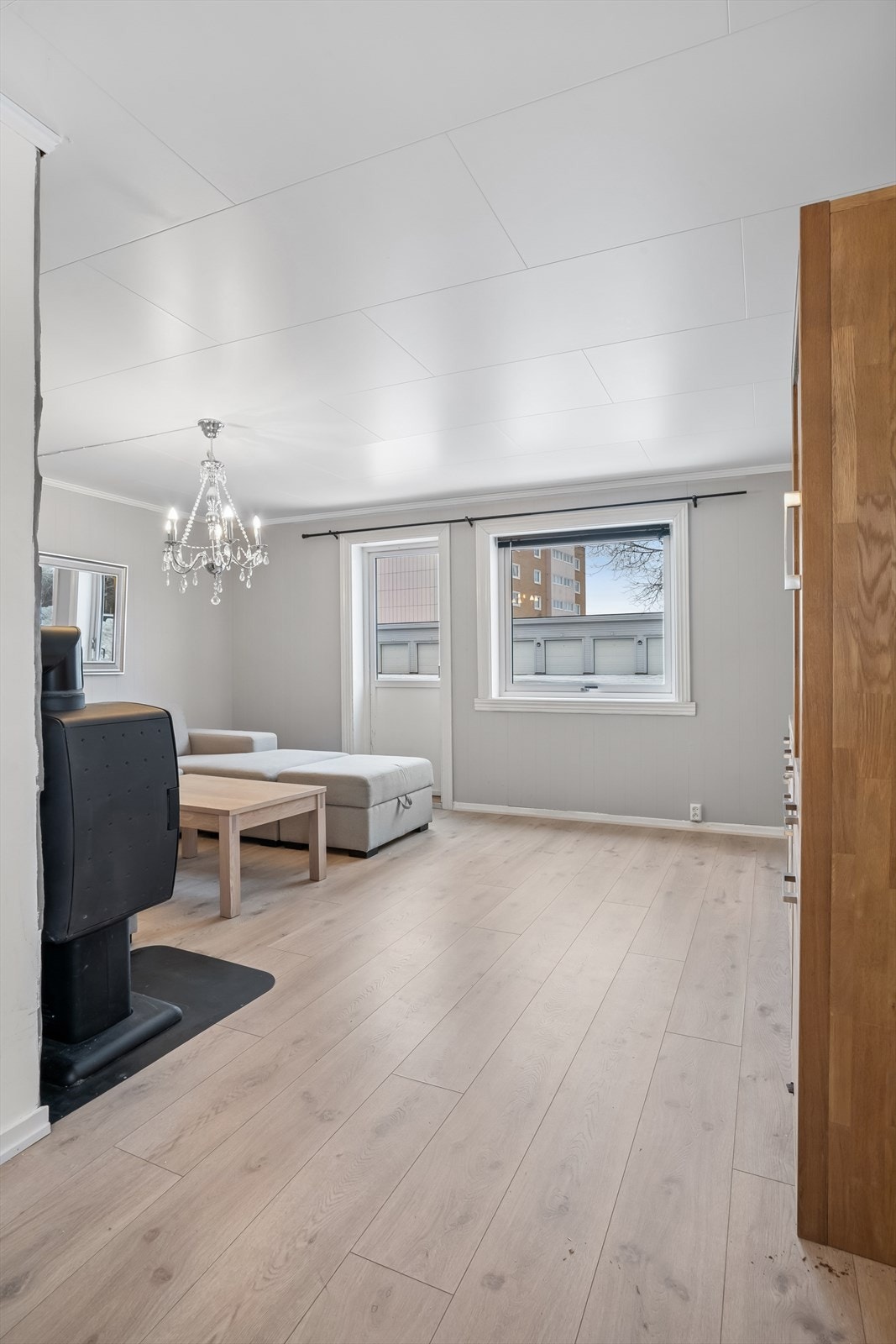 Fra stuen er det utgang til terrassen Galleribilde