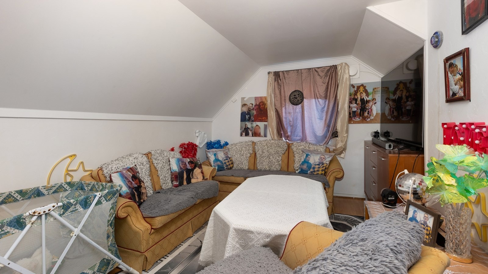 Stue 2. etasje Galleribilde