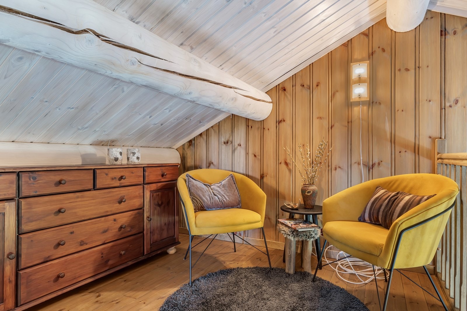 - Hemsen gir godt med ekstra bruksareal og passer perfekt til barna - Galleribilde