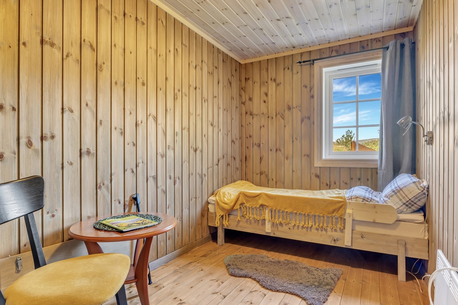 - Soverom 2 måler 6,1m² - Galleribilde