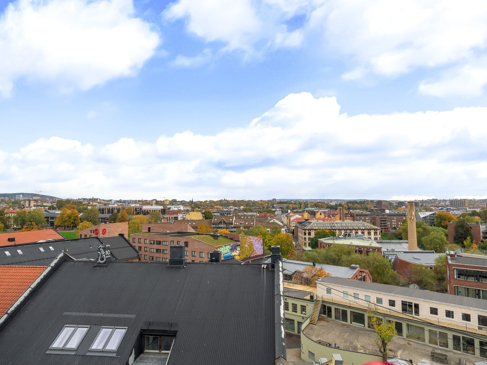 Det er flott utsikt over byen og nærområdet. Galleribilde