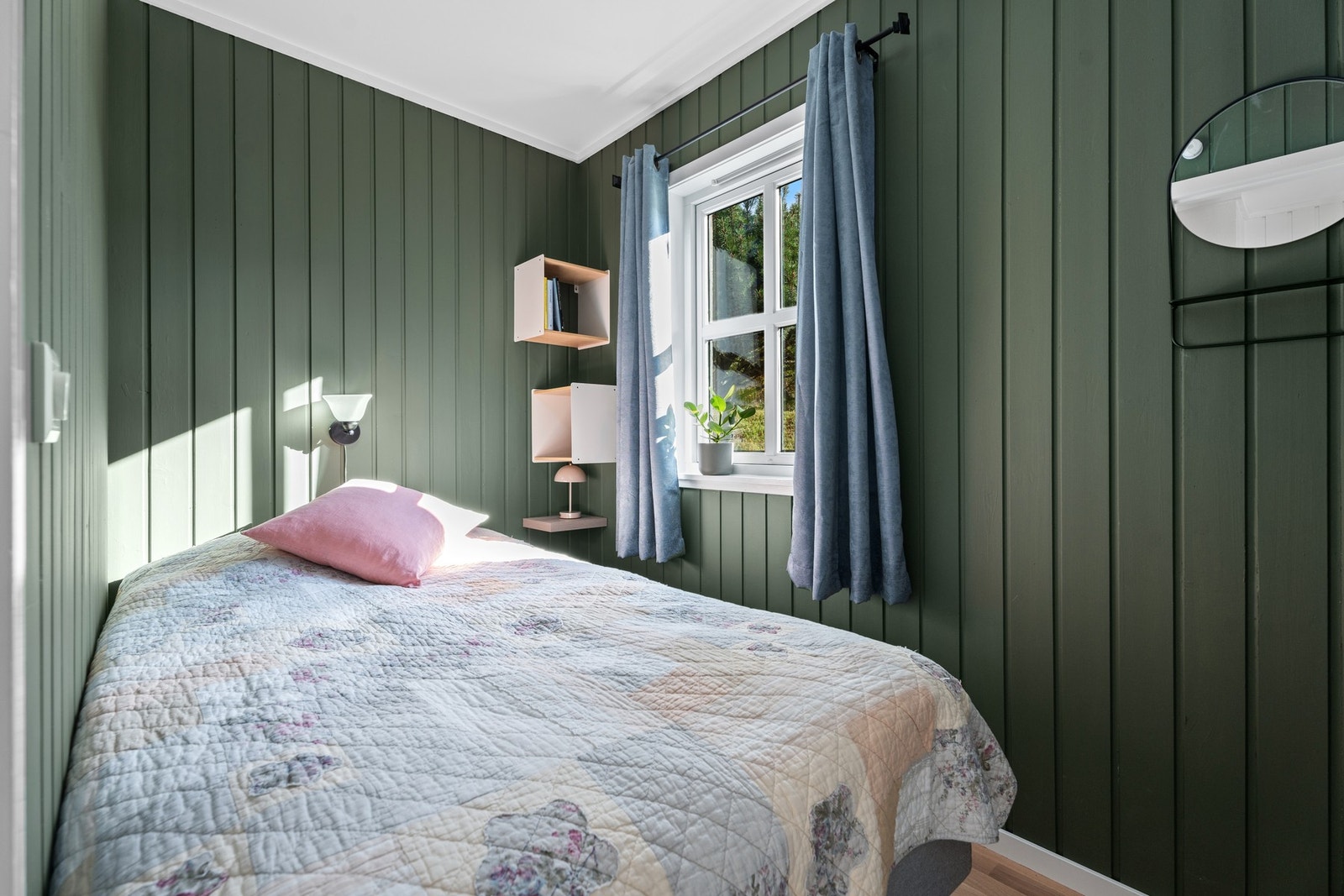 Soverom 2 i 1. etasje. Galleribilde