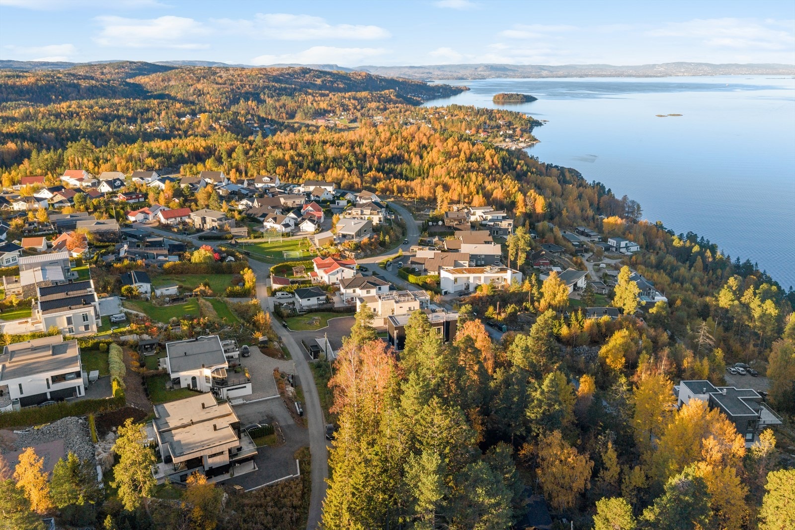 Dronefoto over Tivoliåsen - Åros. Galleribilde