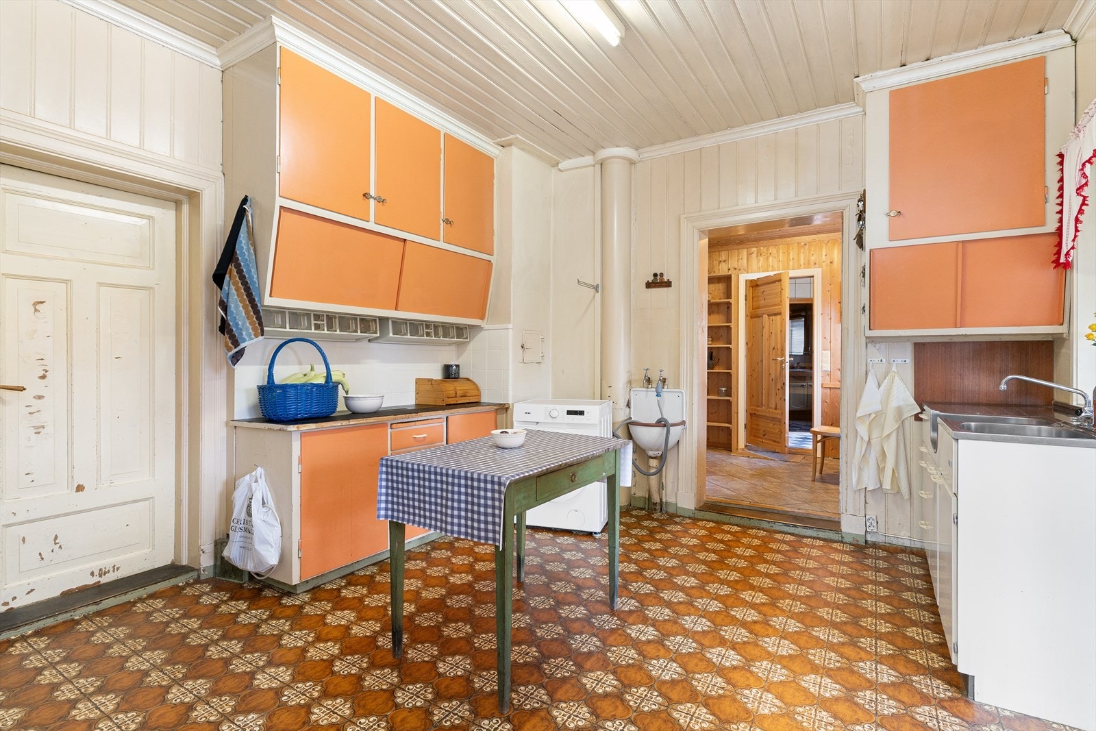 Store gode rom, med luftig romfølelse - gjennomgående i hele boligen. Galleribilde