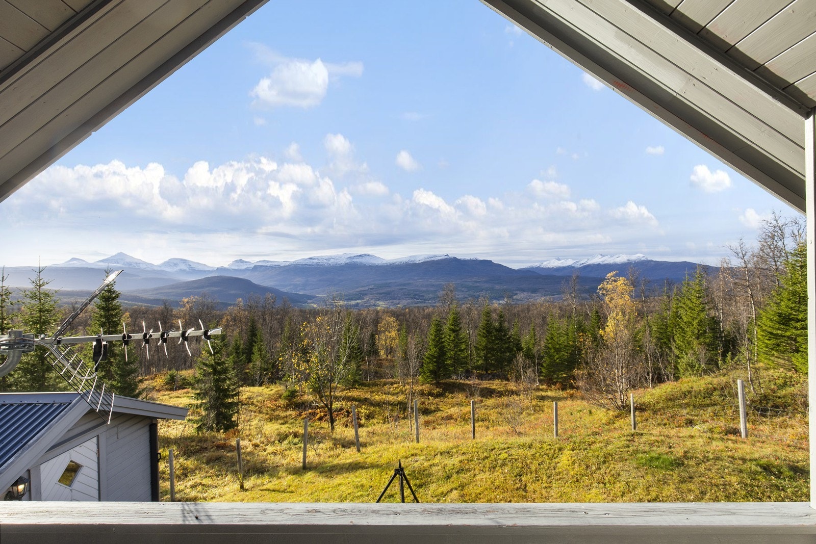 Utsikt fra balking til Soverom 3/3. Galleribilde