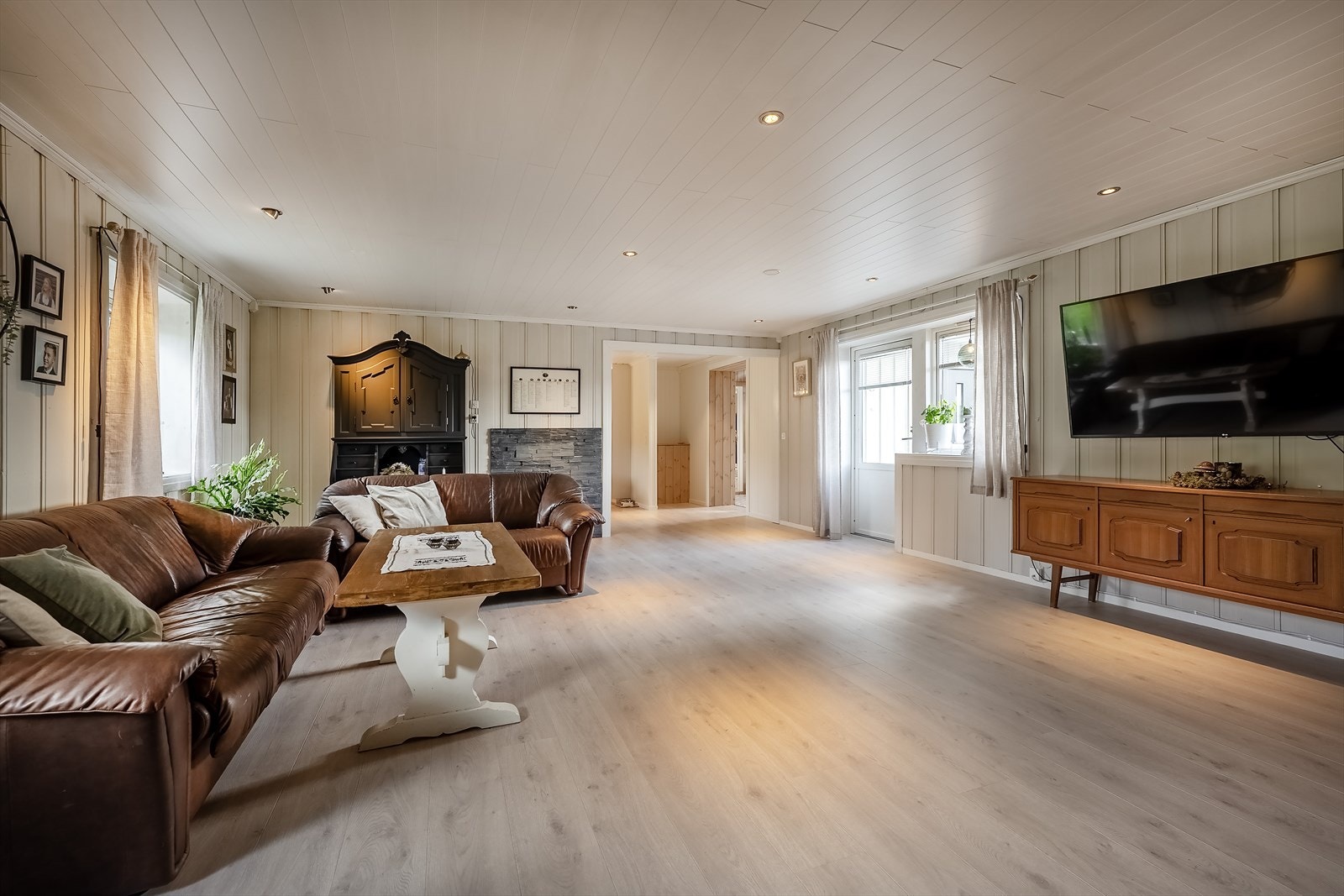 Stue (1. etasje) Galleribilde