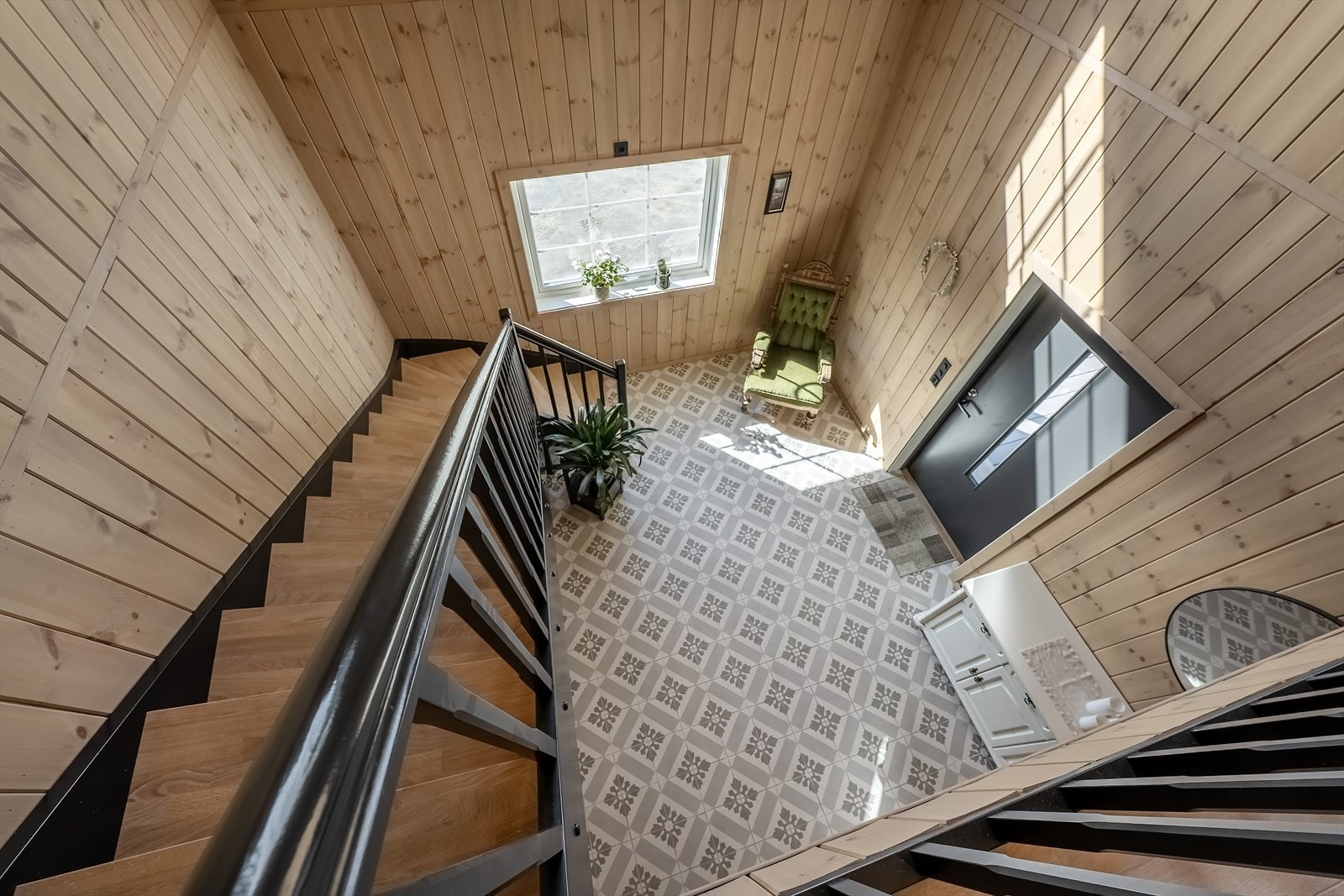 Entre. Ny trapp fra Rennebu Snekkeri Galleribilde