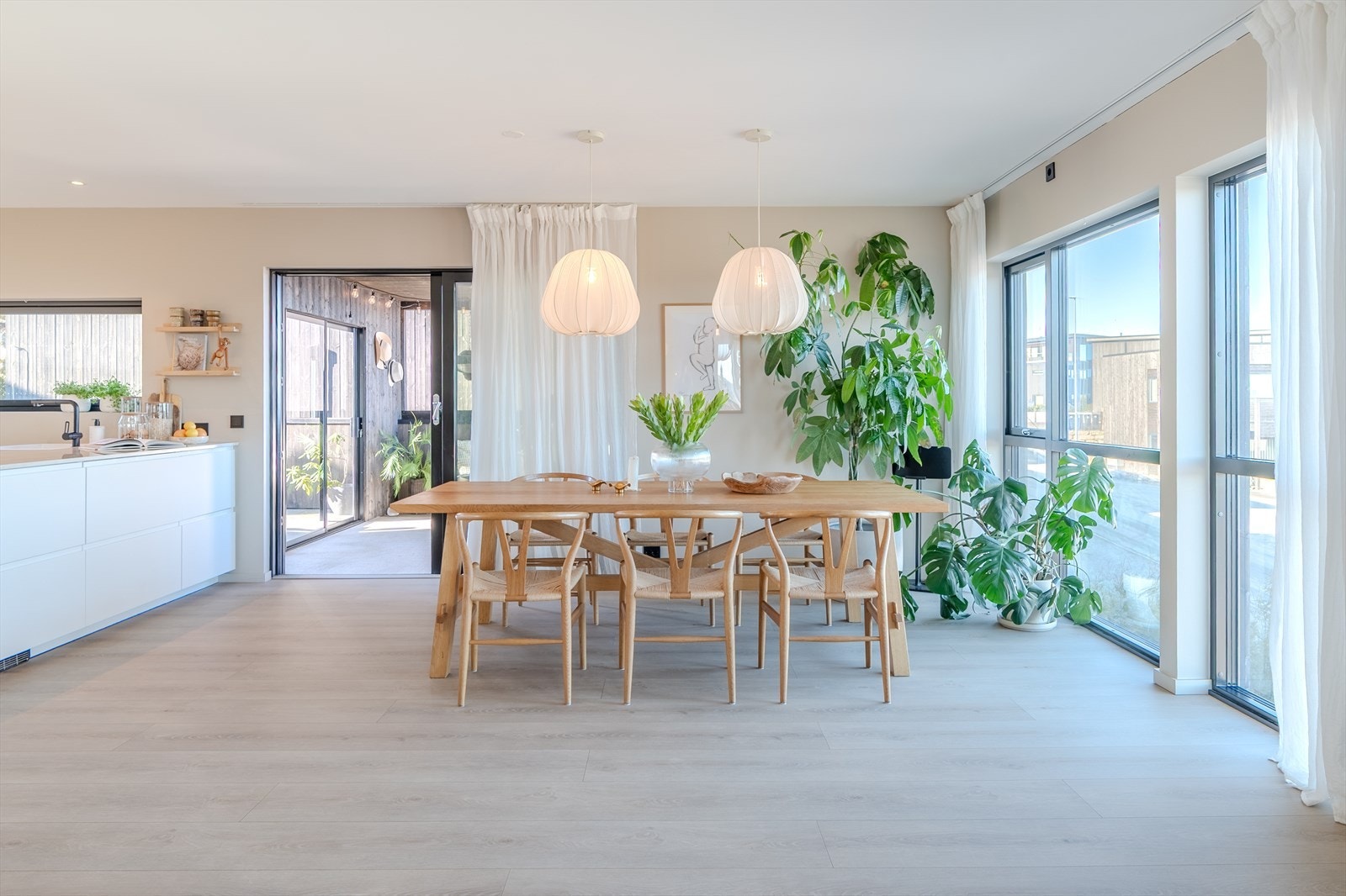 Utgang til takterrasse med utestue Galleribilde