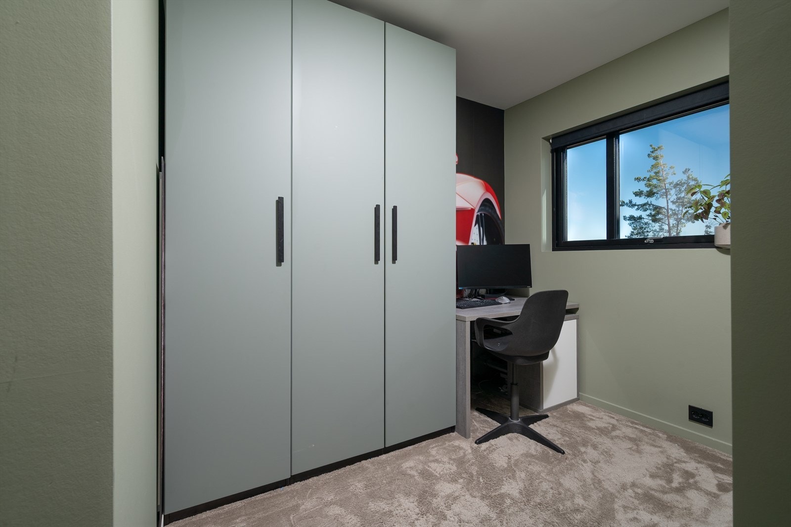 Soverom 3 - evt. garderoberom eller kontor Galleribilde