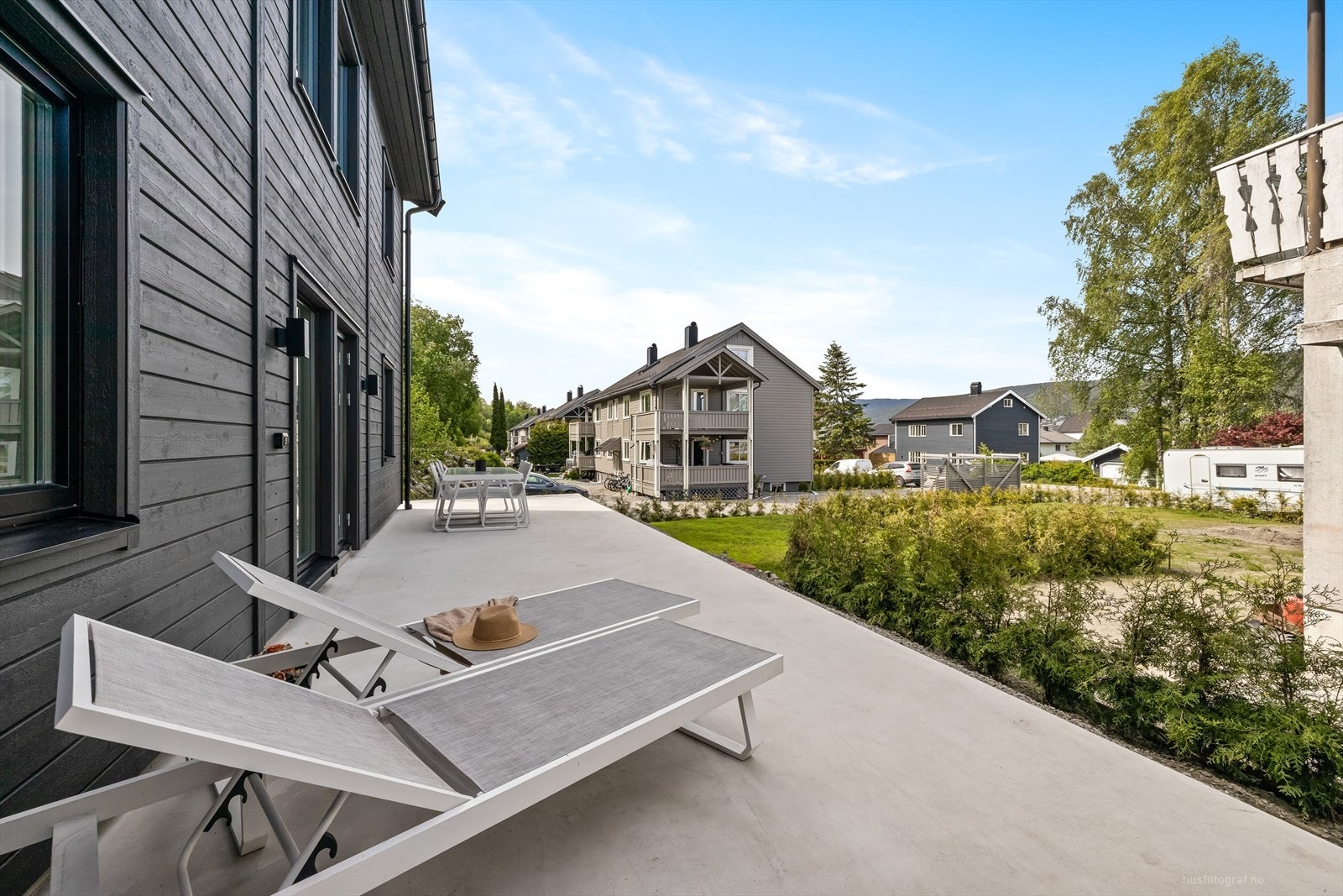 Her har du fint utsyn og tilgang på hage. Galleribilde