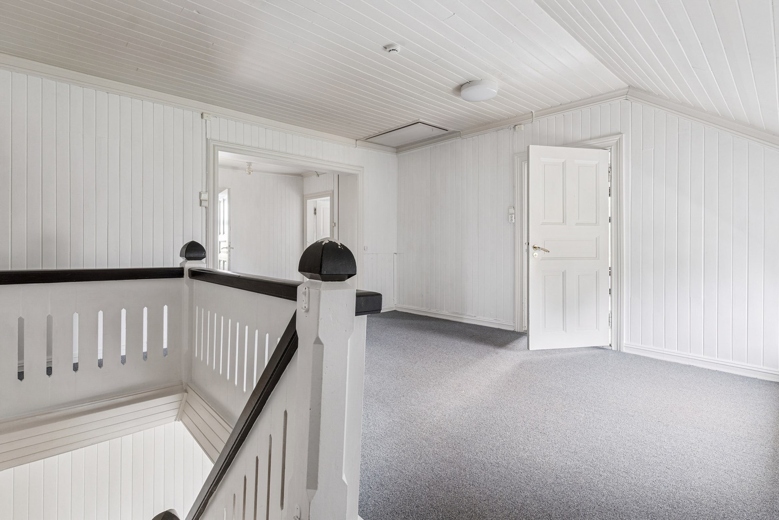 Loftgang i 2. etasje. Galleribilde