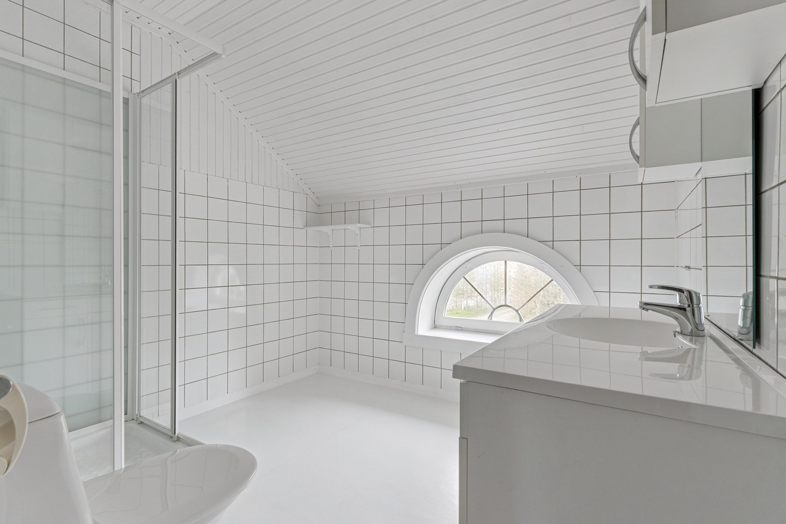 Hovedbad i 2. etasje. Galleribilde