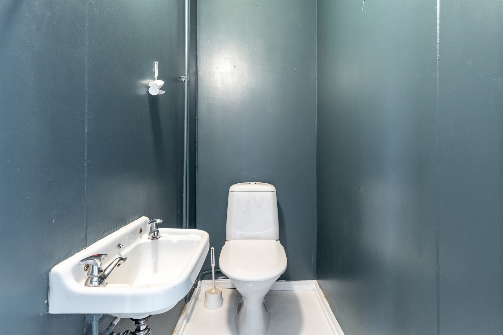 Toalett i 1. etasje. Galleribilde