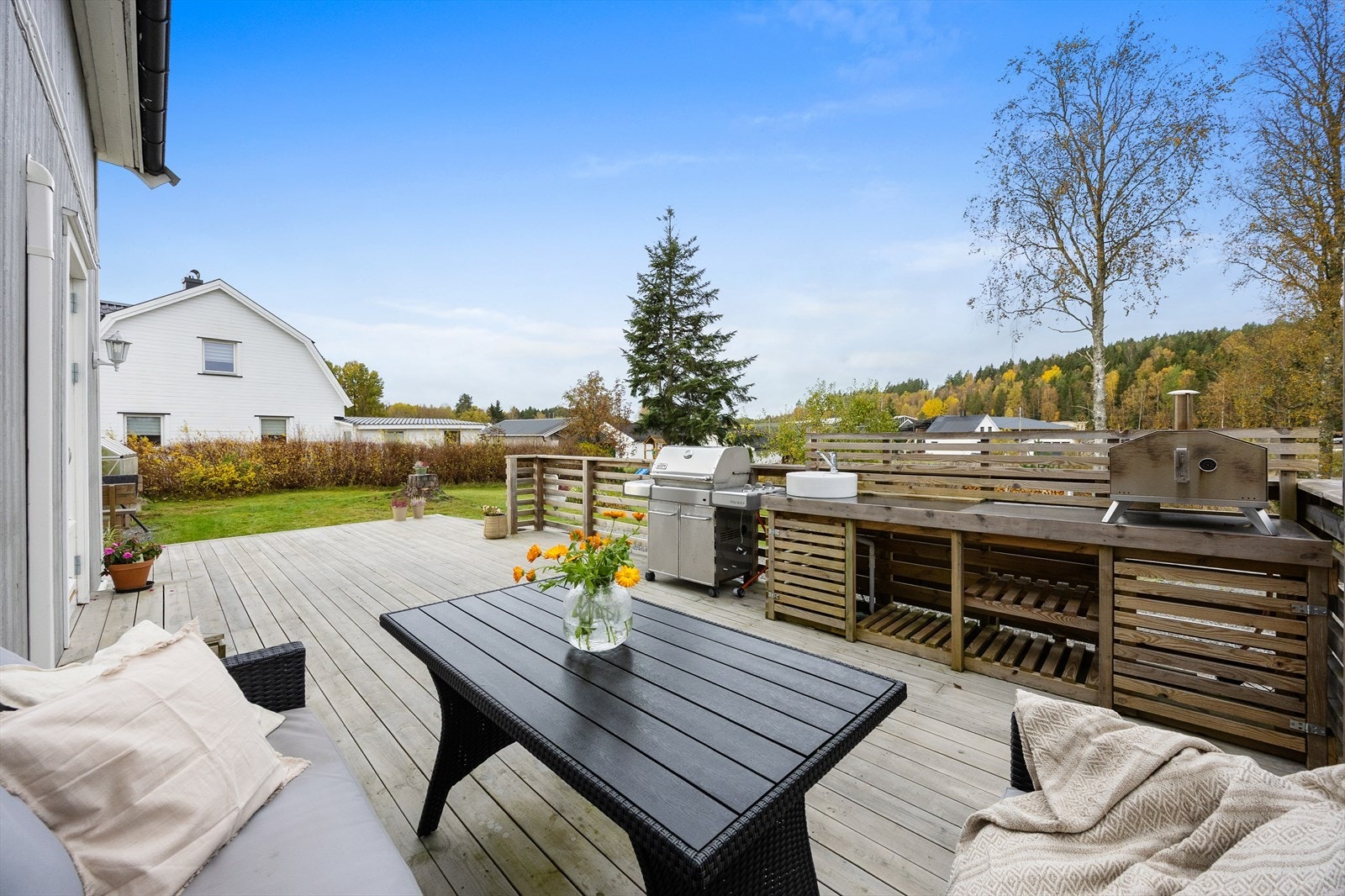 Her er det også etablert et fint utekjøkken. Galleribilde