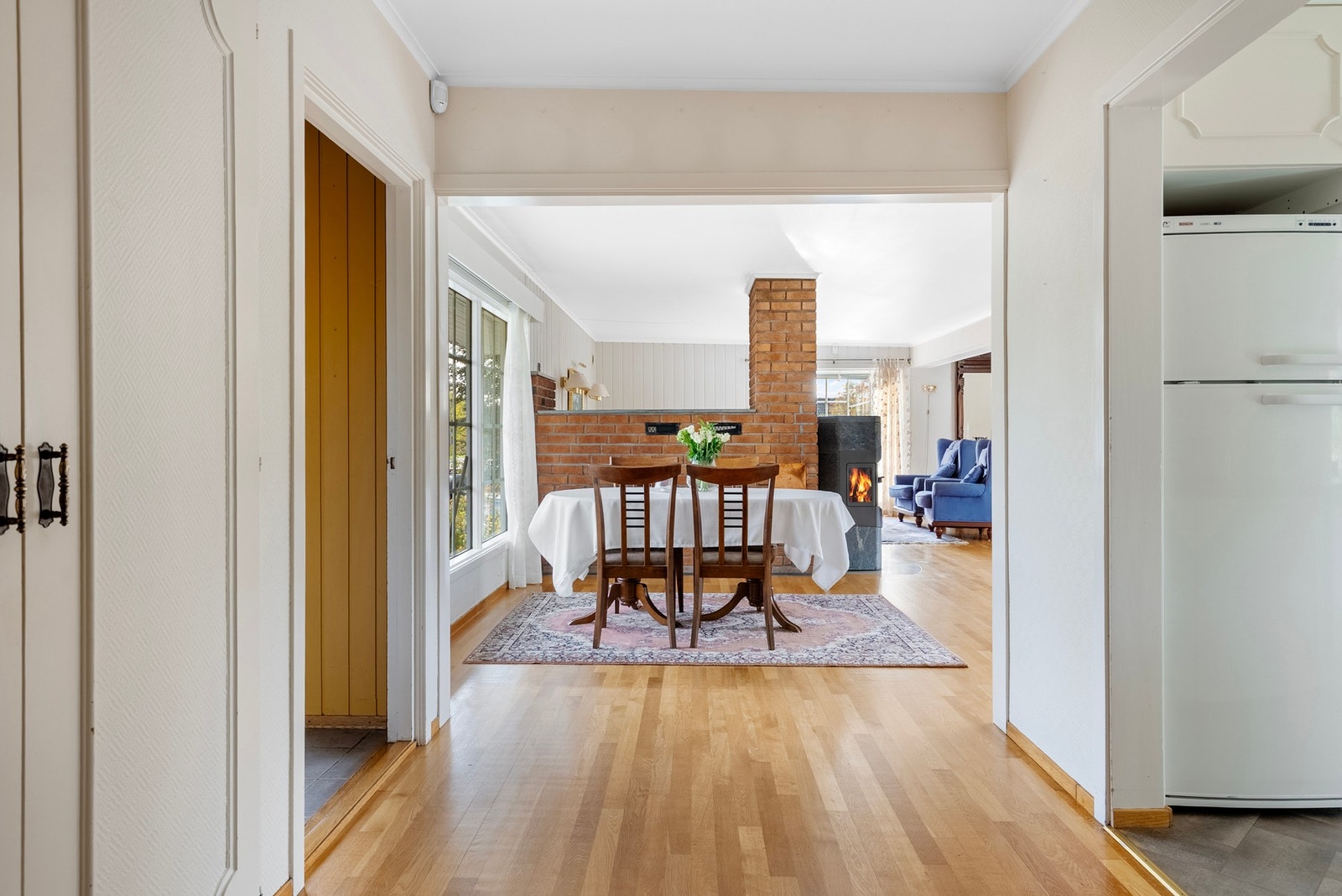 Fra stuen har du tilknytning til kjøkkenområde Galleribilde