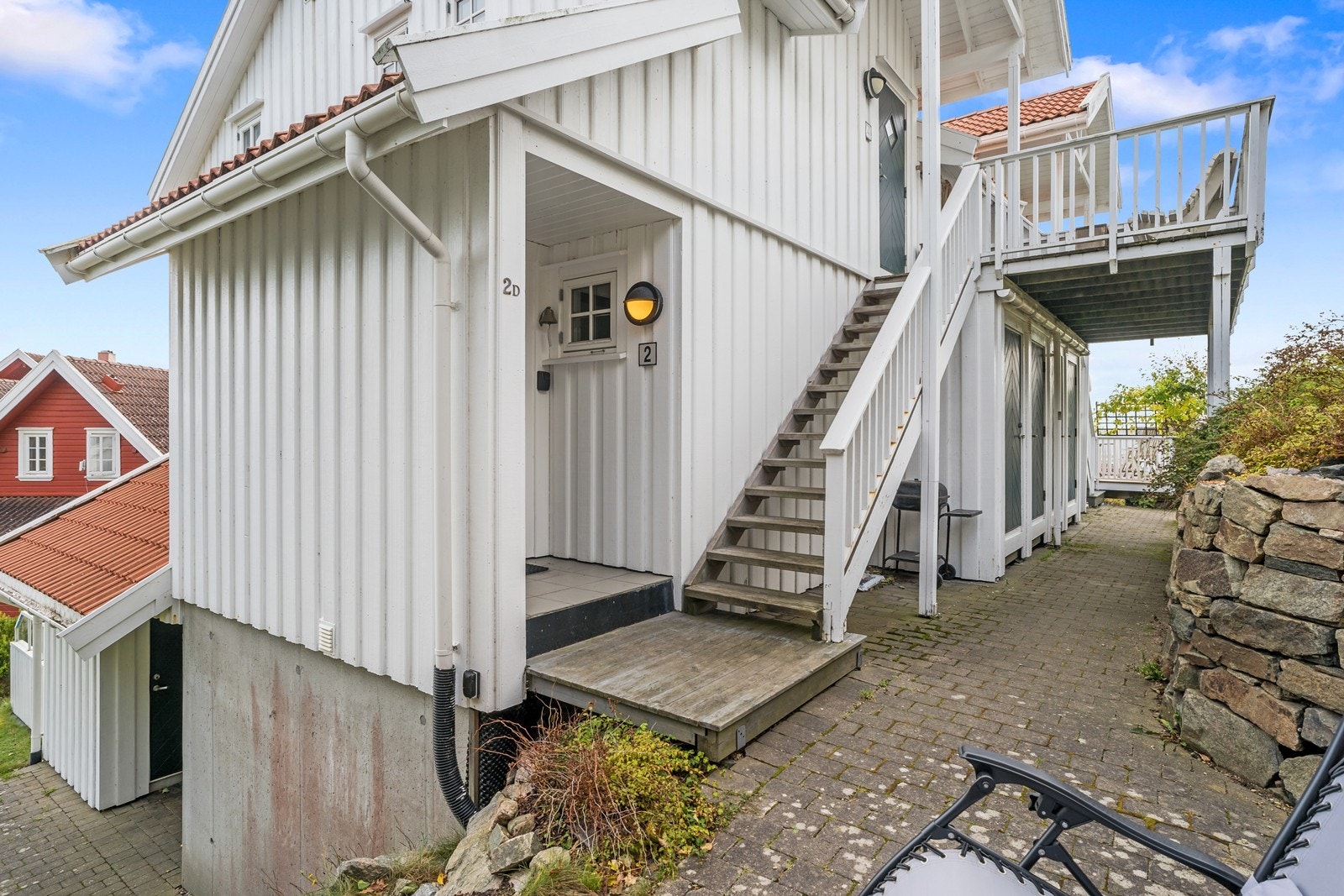 Inngangsparti. Tilhørende bod til høyre i bildet. Galleribilde