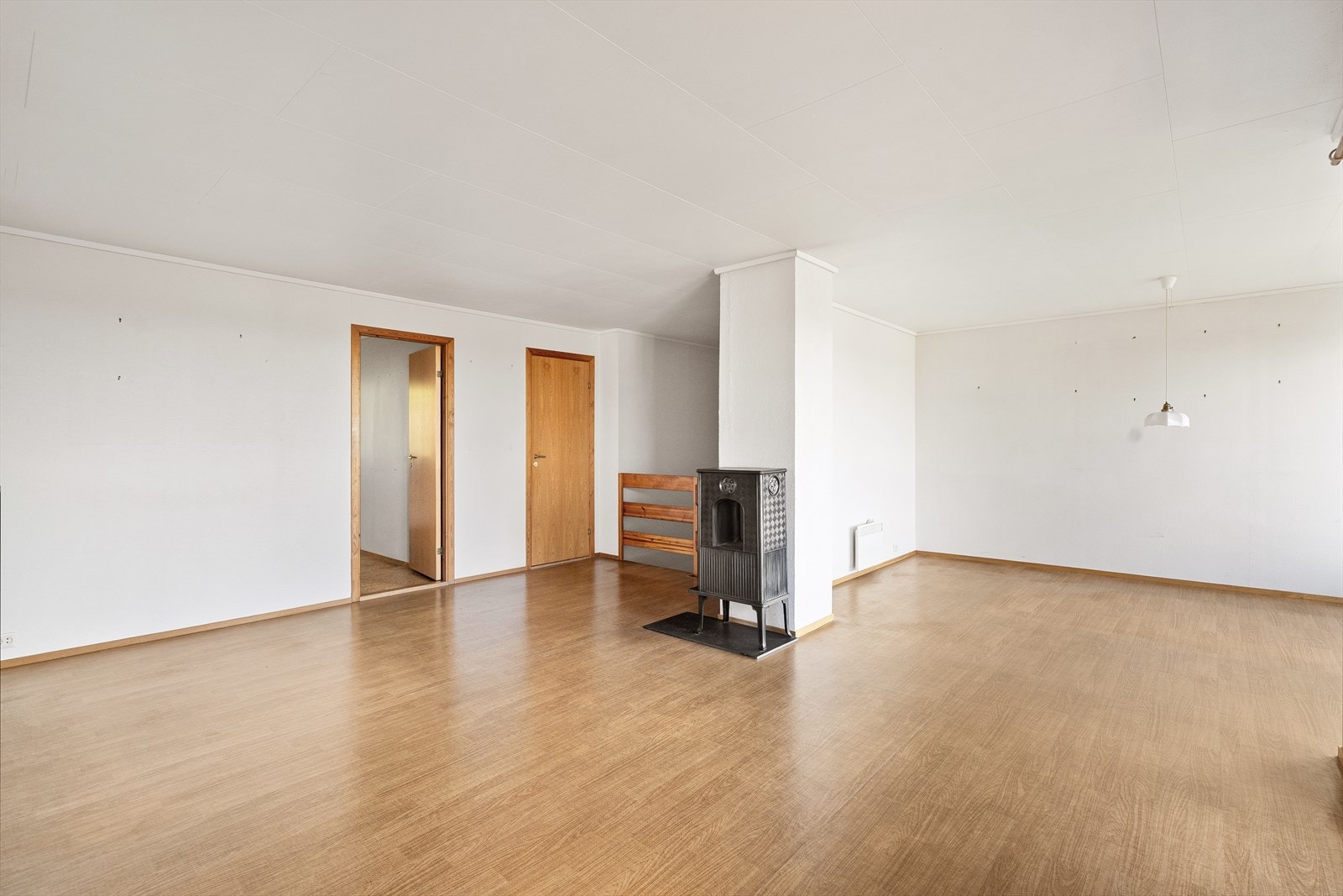 Det er vedovn som oppvarmingskilde. Galleribilde