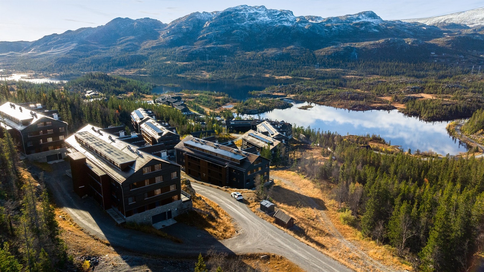 På Gaustablikk finnes det langrennsløyper i topp-klasse som prepareres daglig. Til sammen er det 85 km med preparerte løyper, klargjort for både skøyting og klassisk stil Galleribilde