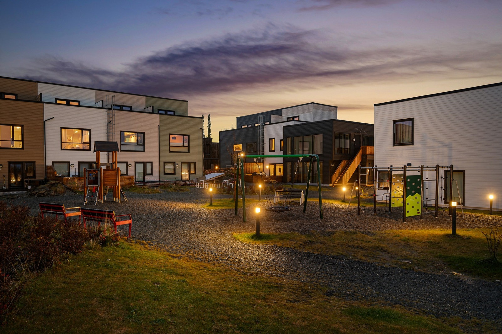 Rekkehuset ligger i et nyetablert og attraktivt boområde på Tiller. Galleribilde