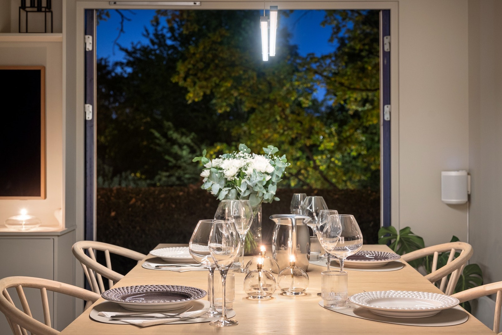 Hyggelig kveldsstemning i Hofftunet 12 Galleribilde