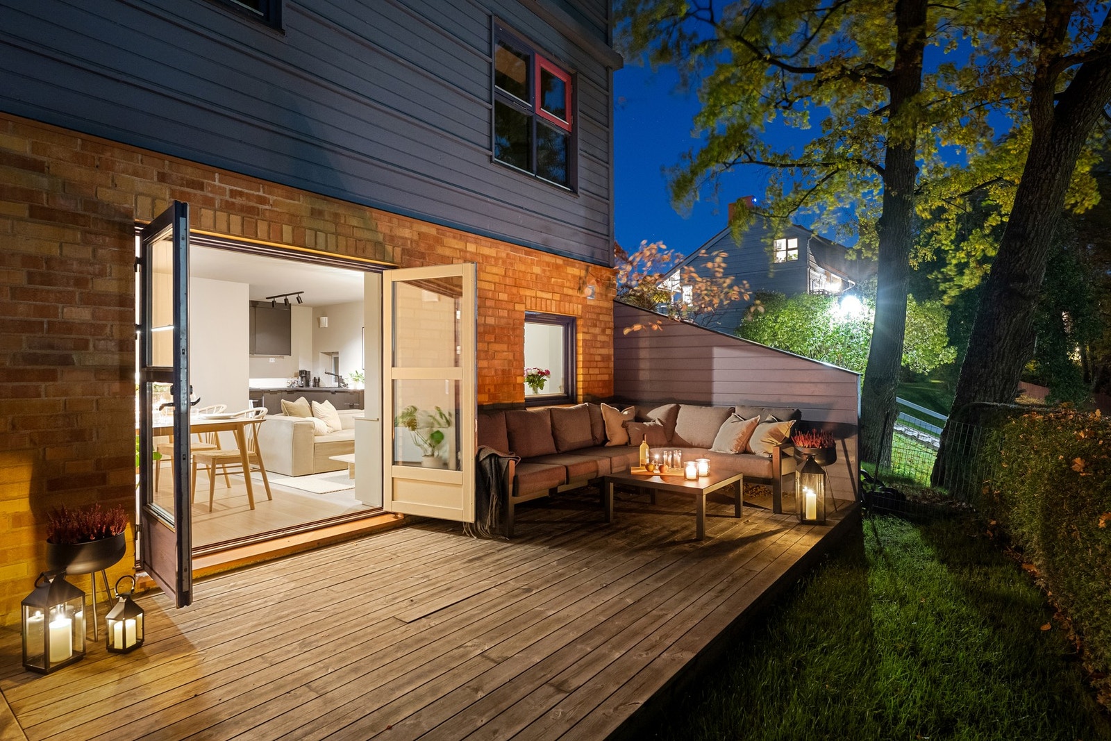 Meget flott kveldsstemning på terrassen Galleribilde