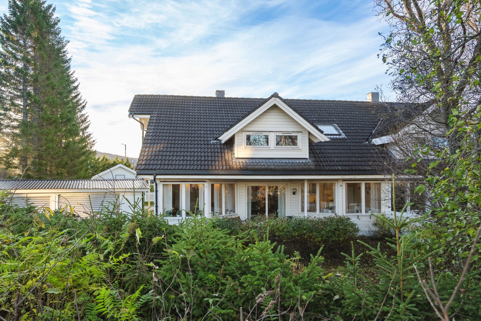 Fasaden Galleribilde