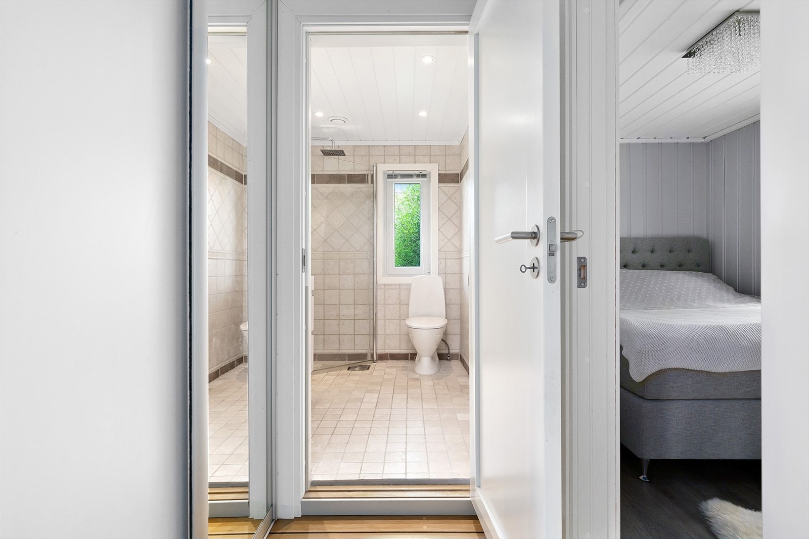 Alle innerdører er fra 2018. Galleribilde