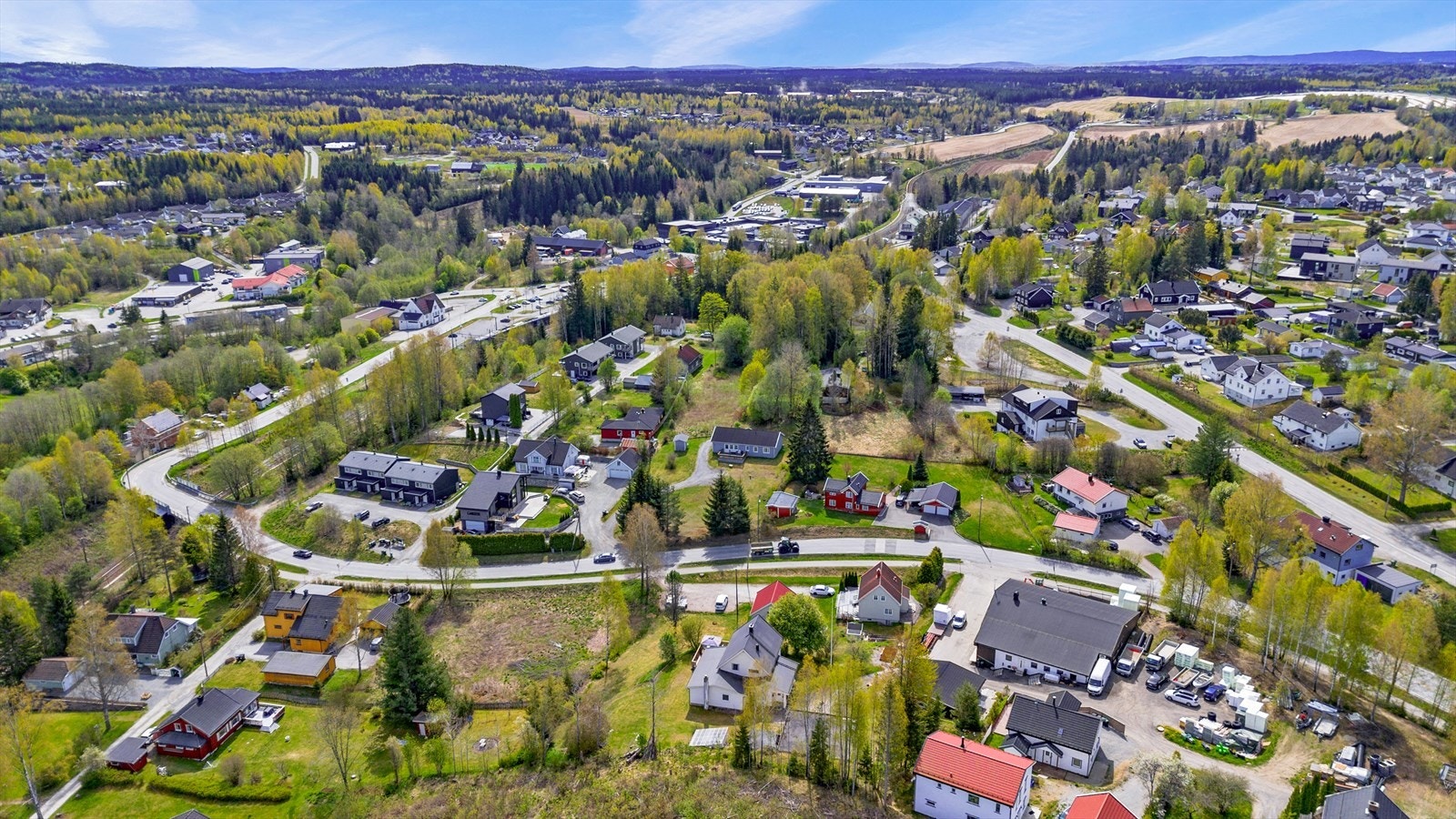 Dal stasjon er like i nærheten og tar deg til Oslo S på ca. 50 minutter. Galleribilde